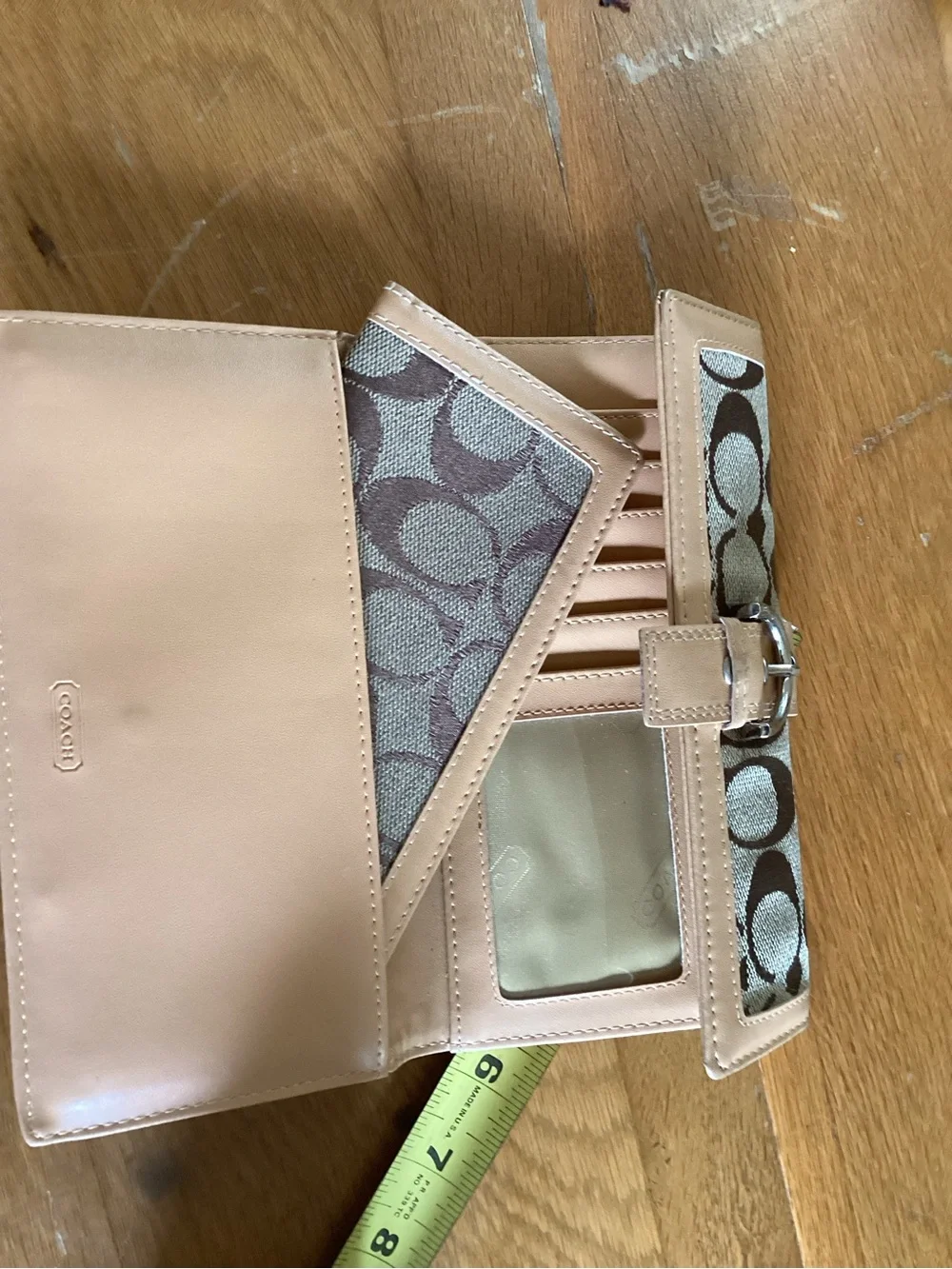 Coach Signature Canvas wallet. Like new.